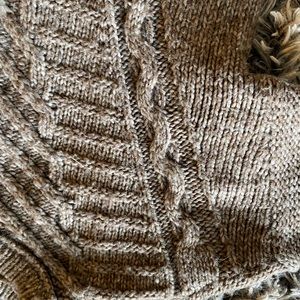 American Eagle Wool Sweater Size Medium